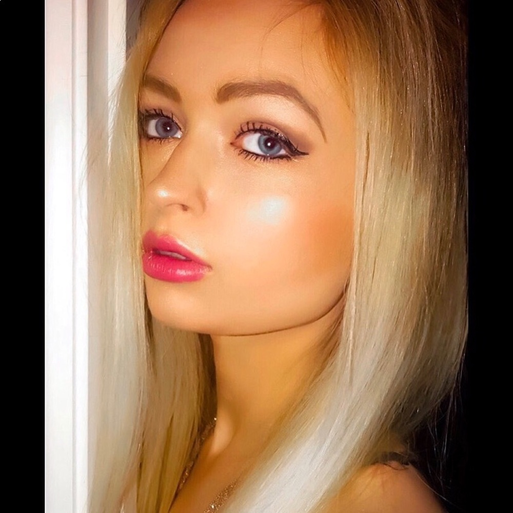 Meet your Posher, Leah